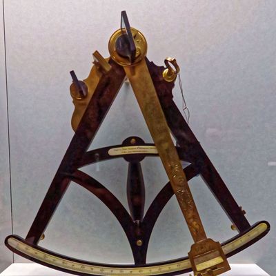 Sextant