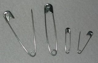 Safety pin