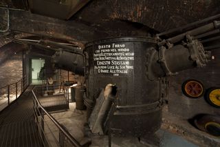 Electric arc furnace