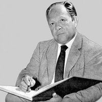 José Asunción Flores