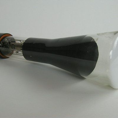 Cathode ray tube