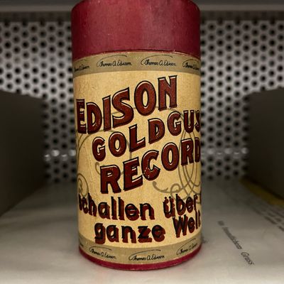 Phonograph cylinder