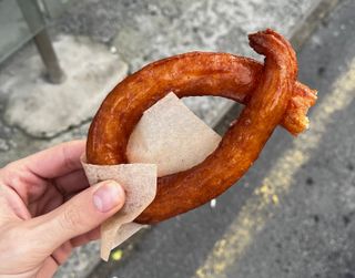 Turkish ring dessert