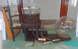 Cloud chamber
